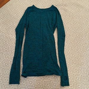 Lululemon long sleeve swiftly